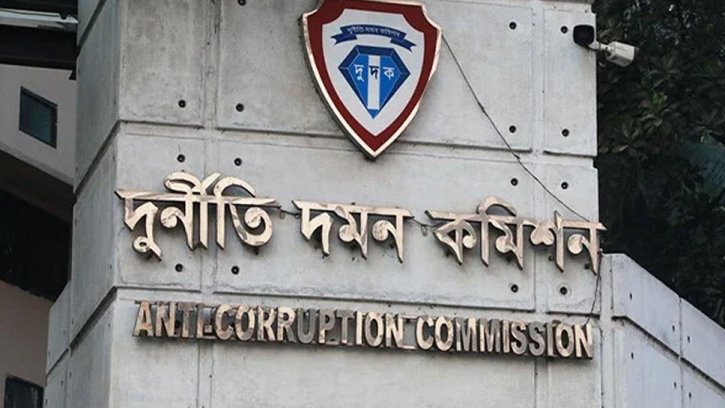এনবিআরের শীর্ষ ১৭ কর্মকর্তার সম্পদ বিবরণী চেয়েছে দুদক