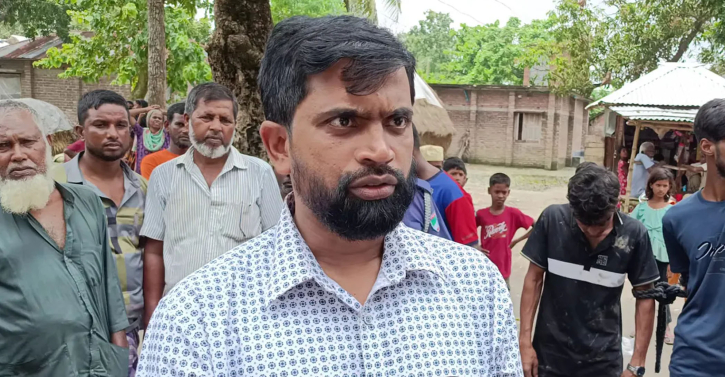 ঢাকা মহানগর দক্ষিণ আ.লীগ নেতা রিয়াজ সীমান্তে আটক ঢাকা মহানগর দক্ষিণ আ.লীগ নেতা রিয়াজ সীমান্তে আটক