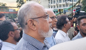 লাঠিচার্জে জড়িতদের বিরুদ্ধে ব্যবস্থা চাইলেন বুয়েট ভিসি
