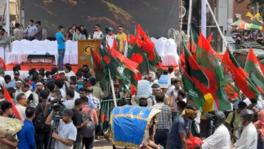 শাহবাগে জড়ো হচ্ছেন ছাত্রদলের নেতাকর্মীরা