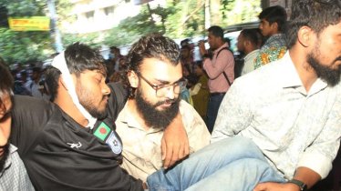 চবিতে রক্তক্ষয়ী সংঘর্ষে ২০০ শিক্ষার্থী আহত, আইসিইউতে দুজন 