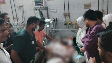 আহত ভিপি নুরকে দেখতে ঢামেকে গেলেন প্রেস সচিব