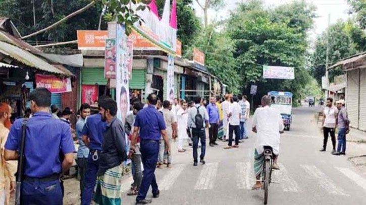 বিএনপির সমাবেশস্থলে ককটেল বিস্ফোরণ বিএনপির সমাবেশস্থলে ককটেল বিস্ফোরণ