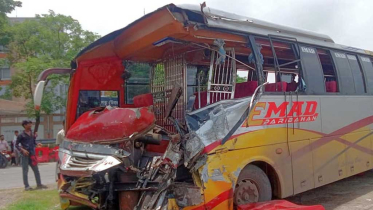 পদ্মা সেতু টোলপ্লাজার সামনে ৫ গাড়ির সংঘর্ষ, আহত ১৫