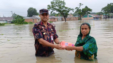 ফেনীতে ভয়াবহ বন্যায় ১০৬টি গ্রাম পানির নিচে, পানিবন্দি লাখো মানুষ 