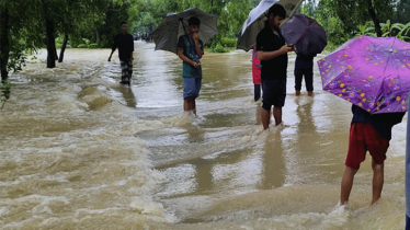 ফের বন্যায় ডুবল ফেনী, সেনাবাহিনী উদ্ধার কাজে