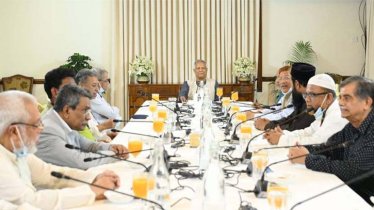 যমুনার বৈঠকে প্রধান উপদেষ্টার ‘পাশে থাকার আশ্বাস চার দলের’