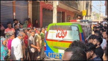 গাজীপুরে গলাকেটে স্ত্রীকে হত্যা, গুরুতর আহত স্বামী; পুলিশ হেফাজতে দম্পতির মেয়ে গাজীপুরে গলাকেটে স্ত্রীকে হত্যা, গুরুতর আহত স্বামী; পুলিশ হেফাজতে দম্পতির মেয়ে