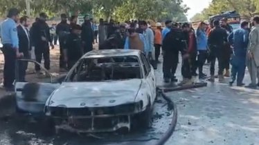 ইসলামাবাদে আদালতের বাইরে আত্মঘাতী বিস্ফোরণ, নিহত ১২