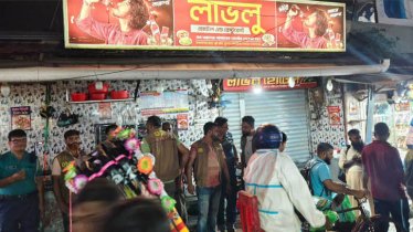 খুলনায় হোটেলে ঢুকে বাবুর্চি-কর্মচারীসহ চারজনকে কুপিয়ে জখম