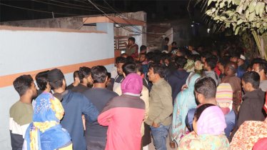খুলনায় একই পরিবারের তিনজনের রহস্যজনক মৃত্যু খুলনায় একই পরিবারের তিনজনের রহস্যজনক মৃত্যু