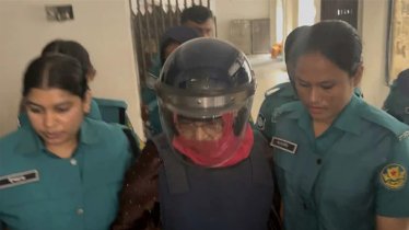 ধানমন্ডি ৩২ নম্বরে মারধরের শিকার সালমা কারাগারে ধানমন্ডি ৩২ নম্বরে মারধরের শিকার সালমা কারাগারে