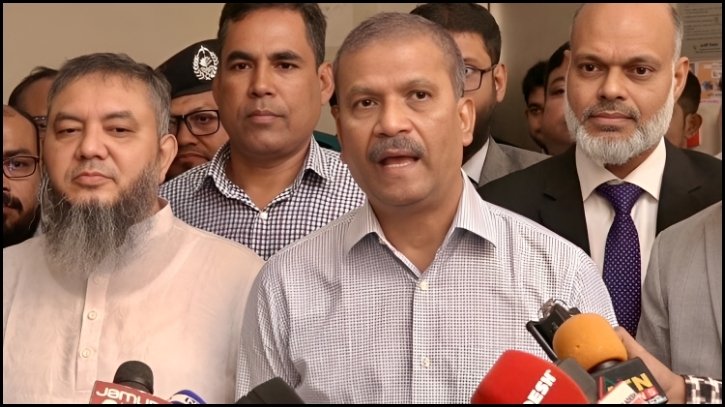 ফেব্রুয়ারির প্রথমার্ধে নির্বাচন আয়োজনে সরকার বদ্ধপরিকর: আইন উপদেষ্টা