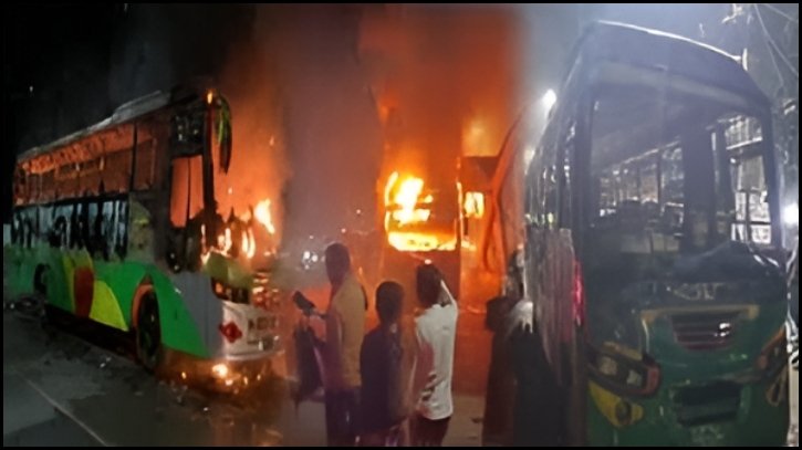 মধ্যরাতে রাজধানীতে তিনটি বাস ও প্রাইভেটকারে আগুন