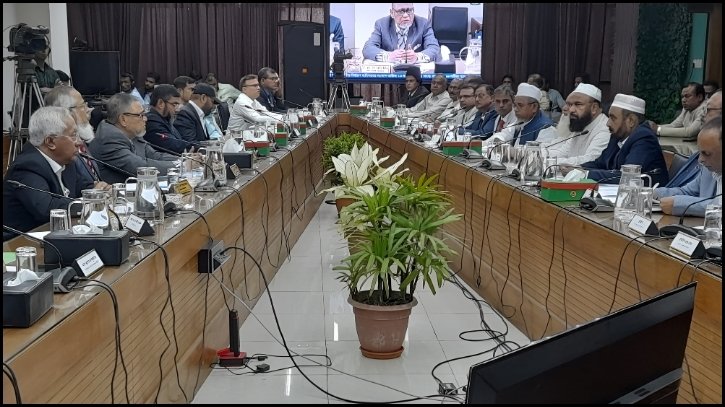 ইসি নির্বাচনে রেফারির ভূমিকা পালন করবে: সিইসি