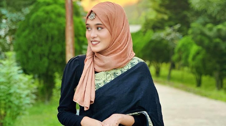 মিমিক্রিতে সুনাম কুড়িয়েছেন খাগড়াছড়ির জেরিন