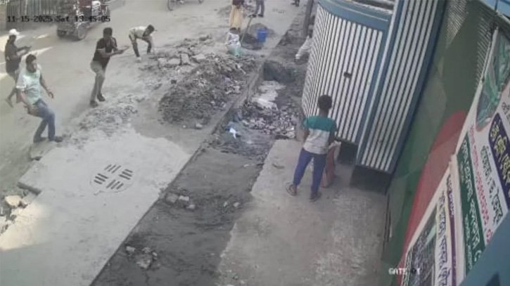 কৃষকদল নেতাকে গুলি, কুপিয়ে জখম