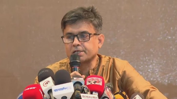 সশস্ত্র বাহিনীর আর কোনো কর্মকর্তার বিরুদ্ধে গ্রেপ্তারি পরোয়ানা জারির পরিকল্পনা নেই সশস্ত্র বাহিনীর আর কোনো কর্মকর্তার বিরুদ্ধে গ্রেপ্তারি পরোয়ানা জারির পরিকল্পনা নেই
