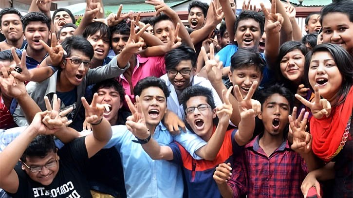 এইচএসসি ও সমমান পরীক্ষার ফল প্রকাশ, পাসের হার কমে ৫৮.৮৩ শতাংশে এইচএসসি ও সমমান পরীক্ষার ফল প্রকাশ, পাসের হার কমে ৫৮.৮৩ শতাংশে