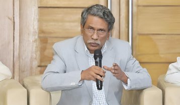 জুলাই সনদ বাস্তবায়নে গণভোটে রাজনৈতিক দলগুলো একমত: আলী রীয়াজ