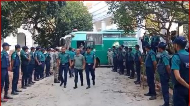 অভিযুক্ত সেনা কর্মকর্তাদের সাধারণ জেল ডিভিশনে রাখার দাবি