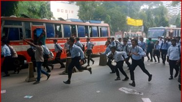 ঢাকা কলেজ ও আইডিয়াল কলেজের শিক্ষার্থীদের সংঘর্ষ