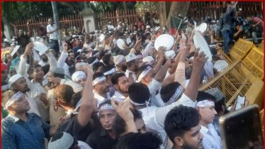 ‘ভুখা মিছিল’ থেকে শিক্ষা উপদেষ্টার পদত্যাগ দাবি