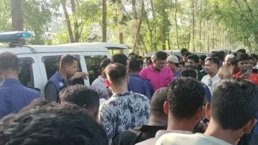 প্রকাশ্যে সড়কের ওপর মোটরসাইকেল আরোহীকে গলা কেটে হত্যা