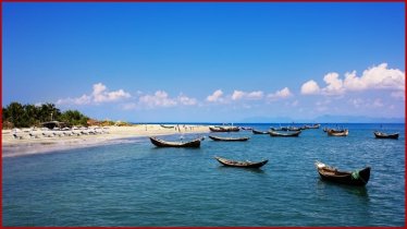 সেন্টমার্টিন খুললেও জাহাজ না চালানোর ঘোষণা