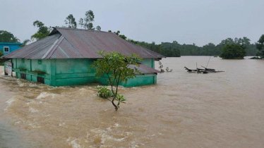 ভারি বৃষ্টিতে উত্তরের ৪ জেলায় বন্যার পূর্বাভাস