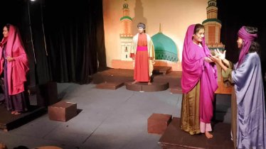 জাককানইবিতে ‘মদিনার বিষাদ’ নাটক মঞ্চায়ন জাককানইবিতে ‘মদিনার বিষাদ’ নাটক মঞ্চায়ন