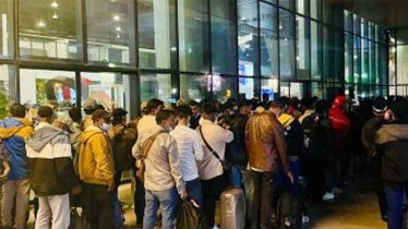 লিবিয়া থেকে দেশে ফিরে এসেছে ১৭৪ জন