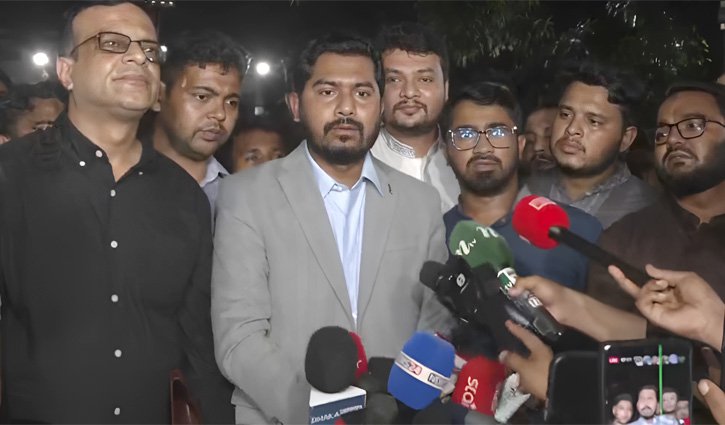 ভবিষ্যতে তাদের গলায়ও গামছা পরাব: নুর