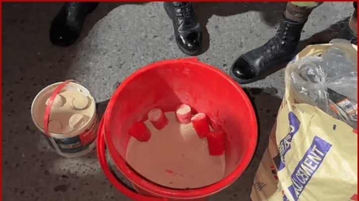 জেনেভা ক্যাম্পে অভিযানে ৩২টি ককটেল উদ্ধার, আটক ৪