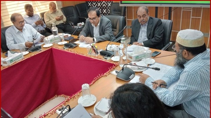 প্রজাতন্ত্রের কর্মচারীদের মধ্যে সততা ও দায়িত্ববোধ থাকা অপরিহার্য: ভূমি সচিব