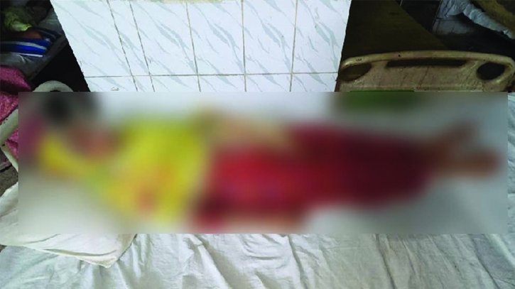 যৌতুকের দাবিতে হাত-পা বেঁধে গৃহবধূকে নির্যাতন যৌতুকের দাবিতে হাত-পা বেঁধে গৃহবধূকে নির্যাতন