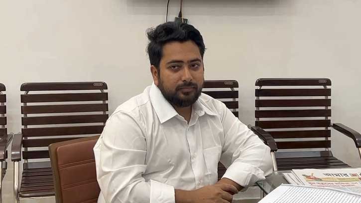 ৫ আগস্ট ক্যান্টনমেন্টে সেজদা দিয়েছে রাজনৈতিক নেতারা, ছাত্ররা নয়: নাহিদ ইসলাম