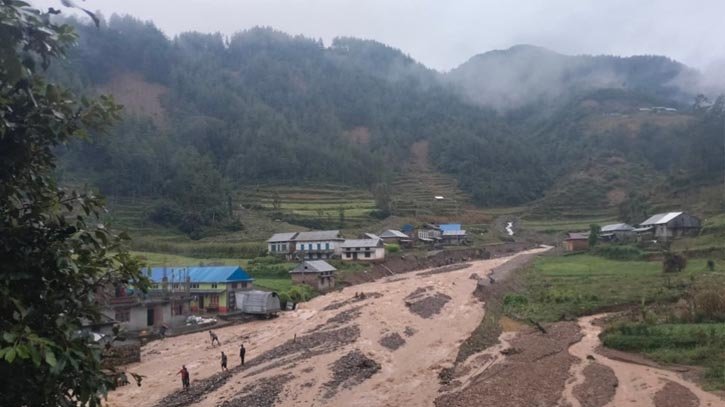নেপালে বন্যা-ভূমিধসে নিহত ৪২ জন