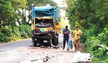 ট্রাক-কাভার্ড ভ্যানের ধাক্কায় হেলপার নিহত