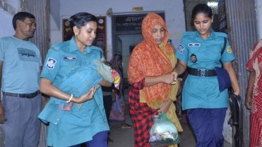 জামিন হয়নি, কারাগার থেকে প্রিজন সেলে ১২ দিনের শিশুসহ মা!