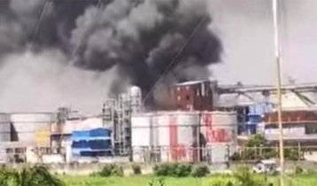 নারায়ণগঞ্জে সিমেন্ট ফ্যাক্টরিতে আগুন, নিয়ন্ত্রণে ৫ ইউনিট