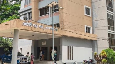 দীর্ঘদিন ধরে স্বামী বিদেশ, গায়ে আগুন দিলেন স্ত্রী