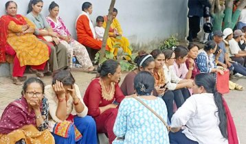নেপালে লাশ গ্রহণে অস্বীকৃতি নিহতদের স্বজনদের
