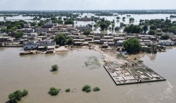 পাকিস্তানে কলেরা ও সংক্রামক রোগ সতর্কতা জারি