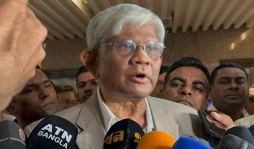 চাঁদাবাজি নিয়ন্ত্রণে আসেনি, রাজনৈতিক সরকার ছাড়া নিয়ন্ত্রণ সম্ভব না: অর্থ উপদেষ্টা