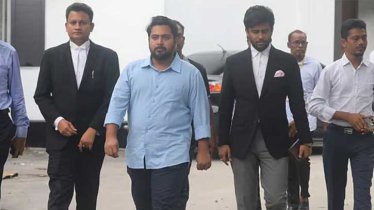 ‘রাজাকারের নাতিপুতি’ বলায় শিক্ষার্থীরা অপমানিত বোধ করেছিলেন: নাহিদ