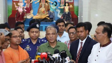 উৎসবমুখর ও শান্তিপূর্ণভাবে দুর্গাপূজা আয়োজনের সার্বিক প্রস্তুতি সম্পন্ন: স্বরাষ্ট্র উপদেষ্টা