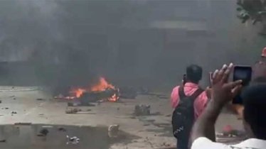 উত্তাল ফরিদপুরের ভাঙ্গা, ইউএনও কার্যালয়ে ভাঙচুর ও অগ্নিসংযোগ