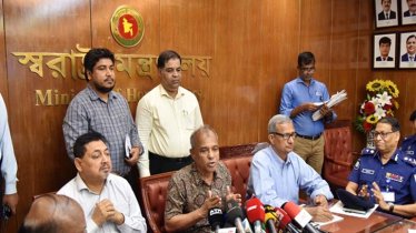 শারদীয় দুর্গাপূজা উপলক্ষে মদ-গাঁজার আসর বসানো যাবে না: স্বরাষ্ট্র উপদেষ্টা