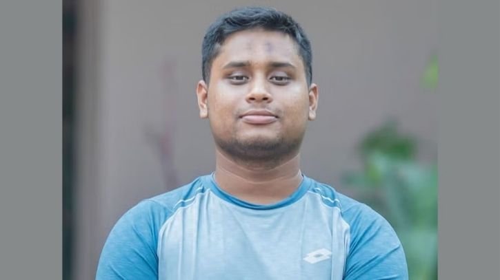 রাজনীতি এখন ব্যবসায়ীদের কাছে ‘বন্দি’: হাসনাত আব্দুল্লাহ 